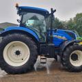 NEW HOLLAND T7.210