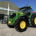 JOHN DEERE 6R 215