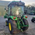 John Deere 3046R