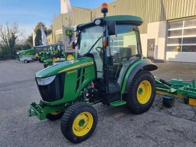 NEW John Deere 3046R