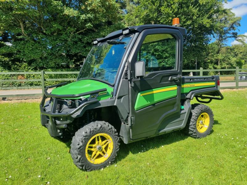 JOHN DEERE XUV 865M