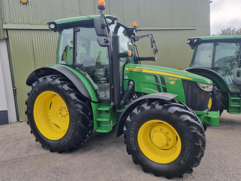 JOHN DEERE 5125R